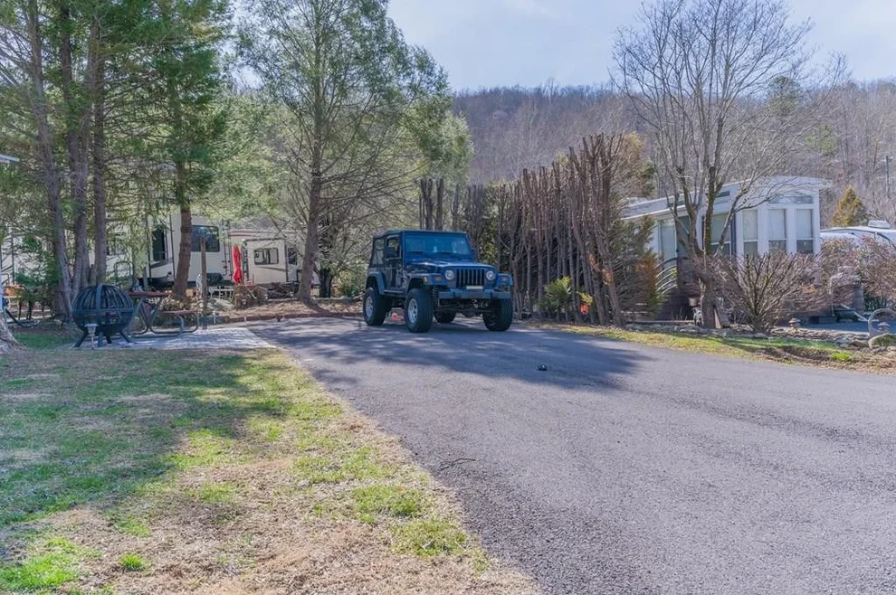 Unit for sale at 4229 E Parkway, Gatlinburg, TN 37738