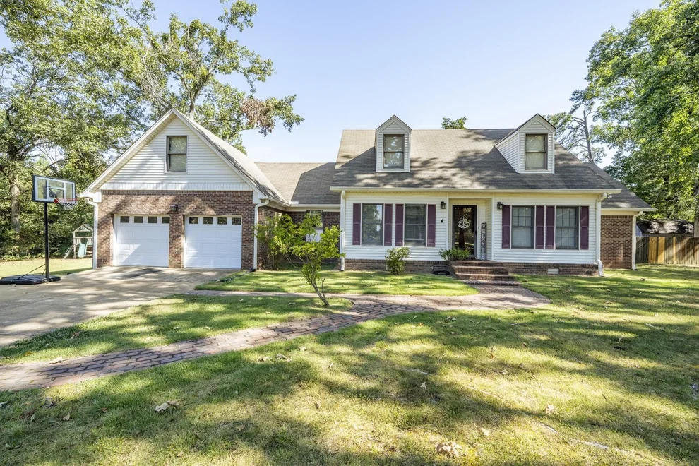 Unit for sale at 255 EASLEY LOOP, Savannah, TN 38372