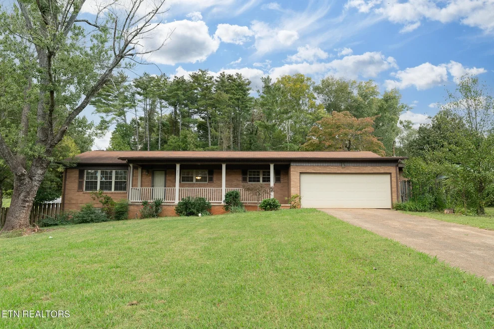 Unit for sale at 7805 Luxmore Drive, Knoxville, TN 37919