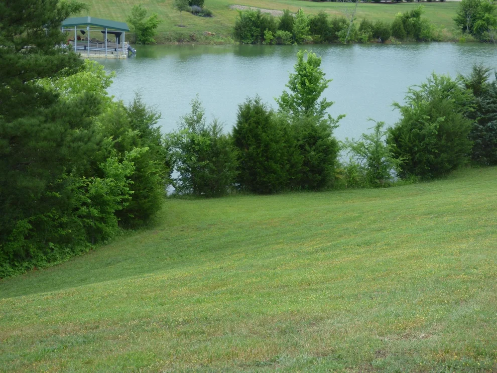 Unit for sale at 2 Indian Creek Rd, Dandridge, TN 37725
