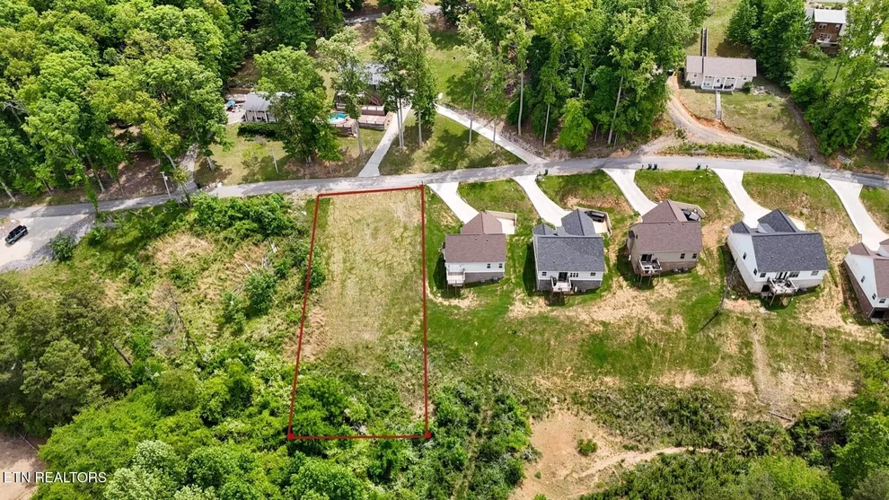 Unit for sale at 1919 Lakewood Drive, Morristown, TN 37814