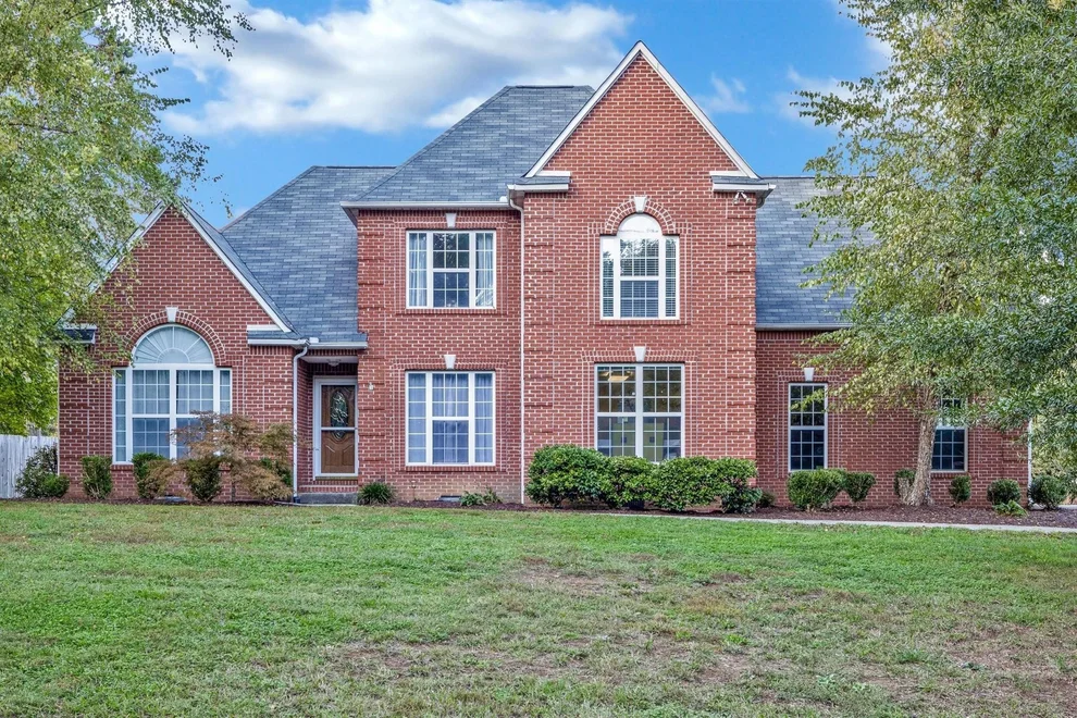Unit for sale at 1152 Heatherfield Lane, Knoxville, TN 37909