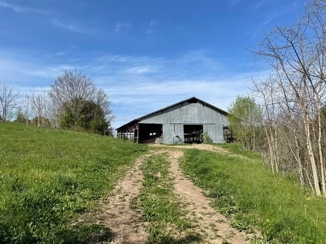 Unit for sale at 612 Ellison Lane, Sharps Chapel, TN 37866