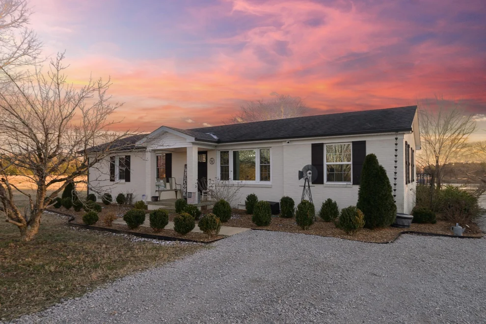 Unit for sale at 2843 Roy McCollum Rd, Lewisburg, TN 37091