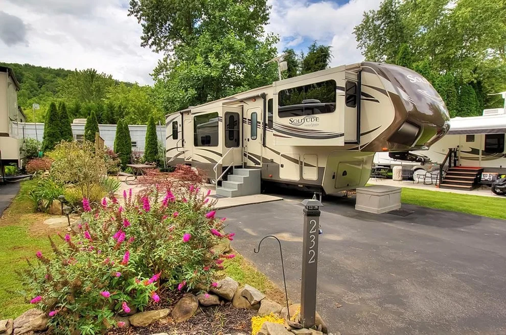 Unit for sale at 4229 E. Parkway, Gatlinburg, TN 37738