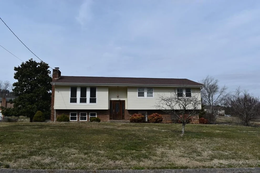 Unit for sale at 542 Pimlico Drive, Seymour, TN 37865