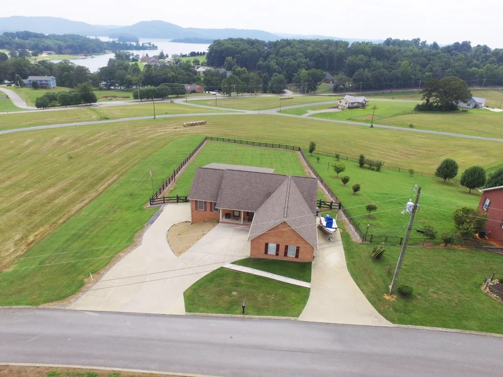 Unit for sale at 311 Pocahontas Lane, Rutledge, TN 37861