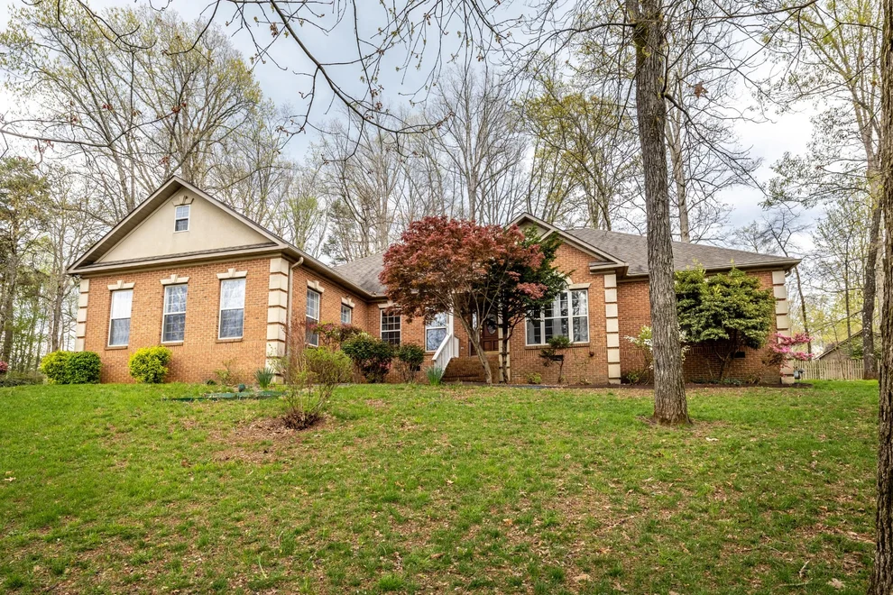 Unit for sale at 310 Fallen Oak Circle, Maryville, TN 37803