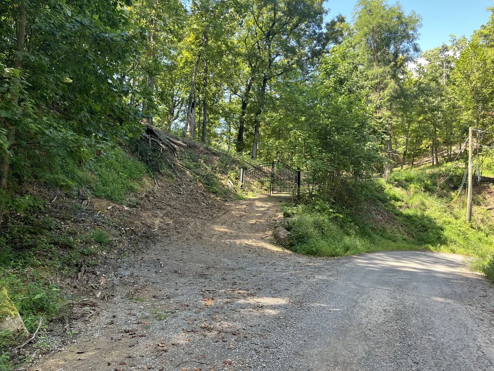 Unit for sale at 6R Overholt Trail, Sevierville, TN 37862