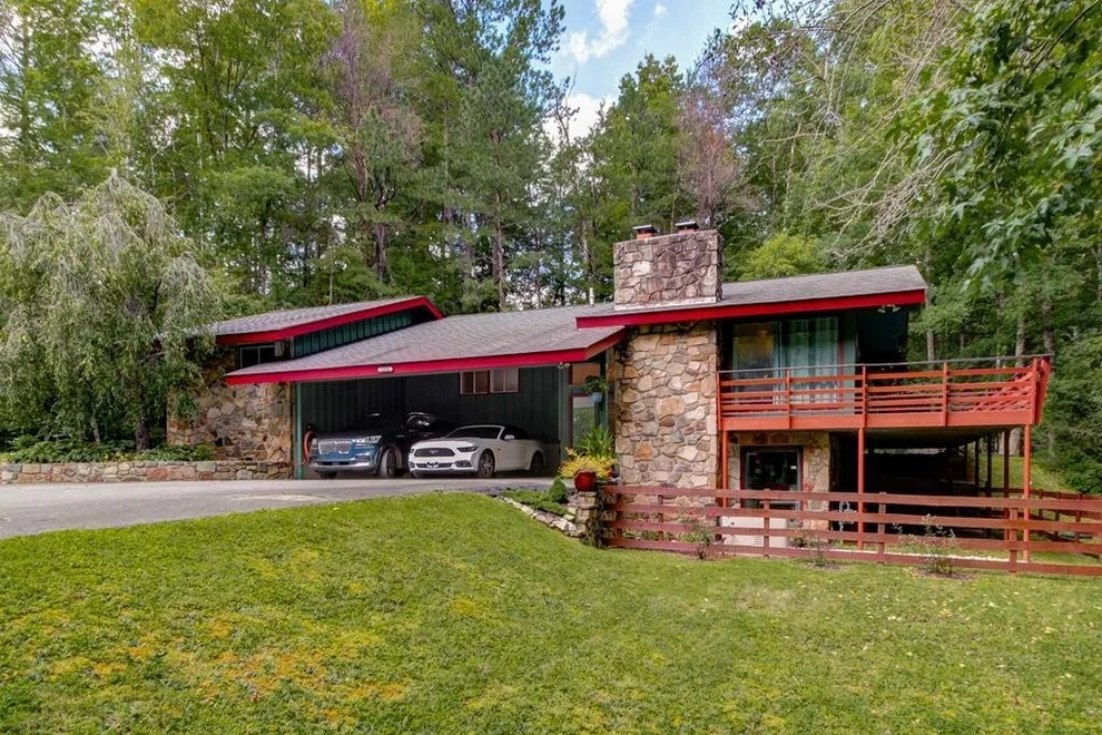 Unit for sale at 219 Huskey Place, Gatlinburg, TN 37738