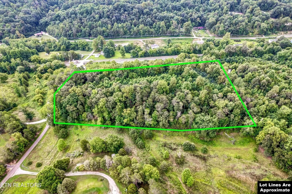 Unit for sale at 123 Sexton Lane, Clinton, TN 37716