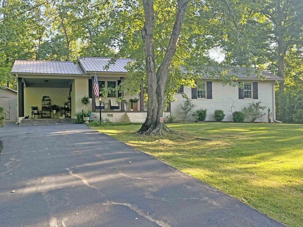 Unit for sale at 950 Hwy 203, Savannah, TN 38372