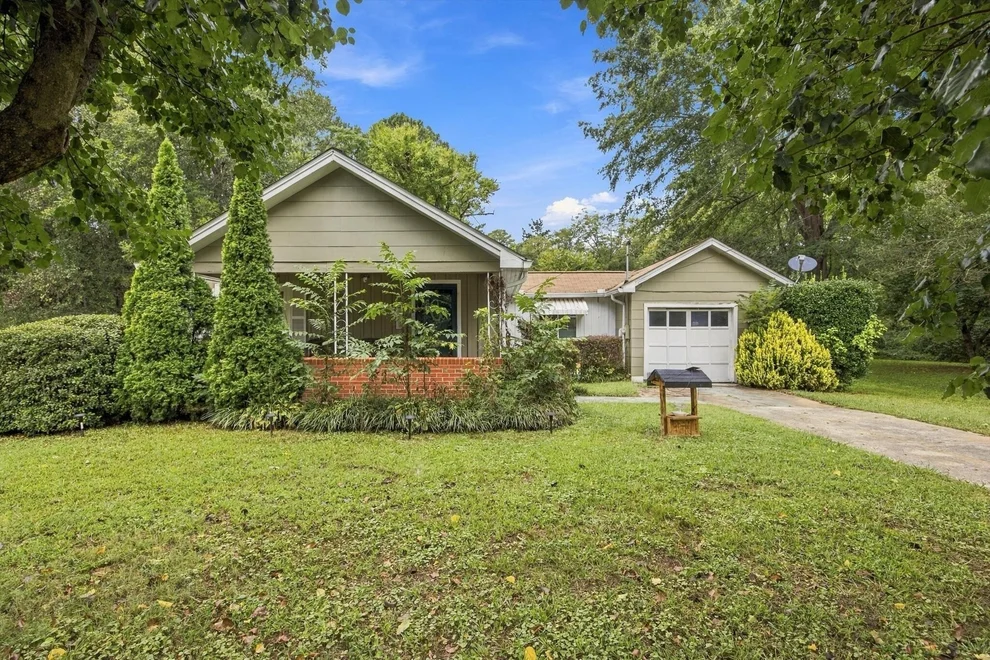 Unit for sale at 808 S Chattanooga Street, La Fayette, GA 30728