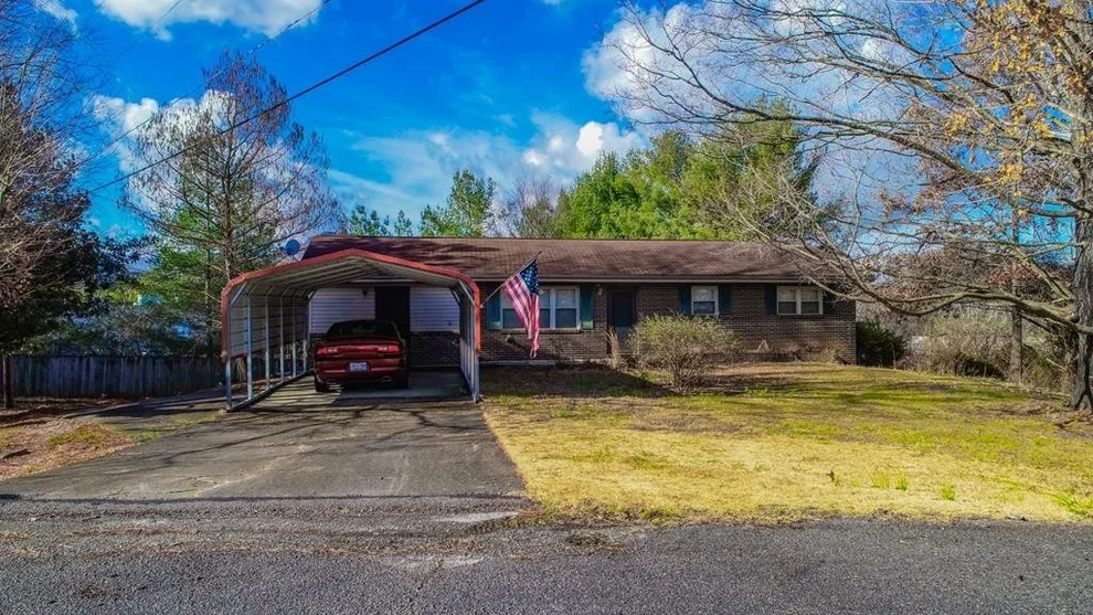 Unit for sale at 475 Sequoyah Drive, Newport, TN 37821