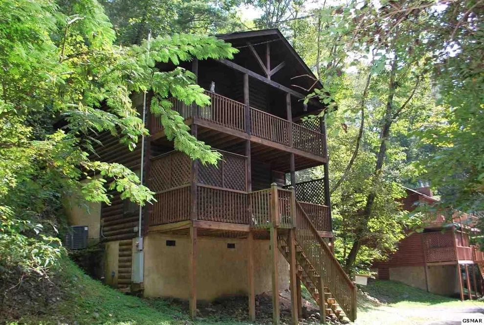 Unit for sale at 2710 Easy Street, Sevierville, TN 37862