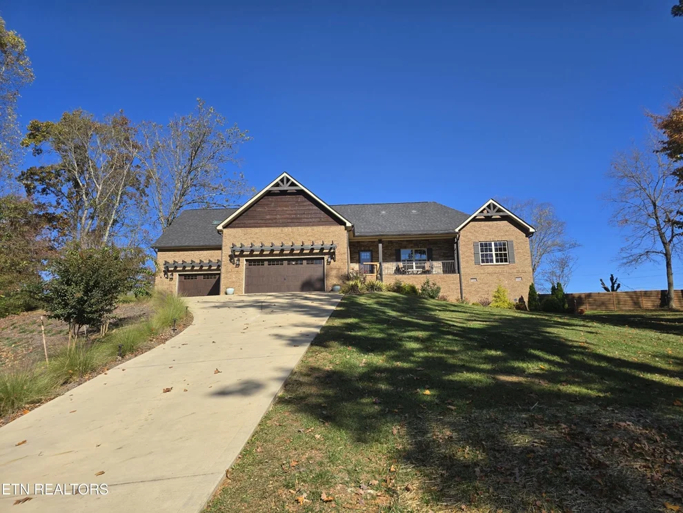 Unit for sale at 521 Illinois Ave, Seymour, TN 37865