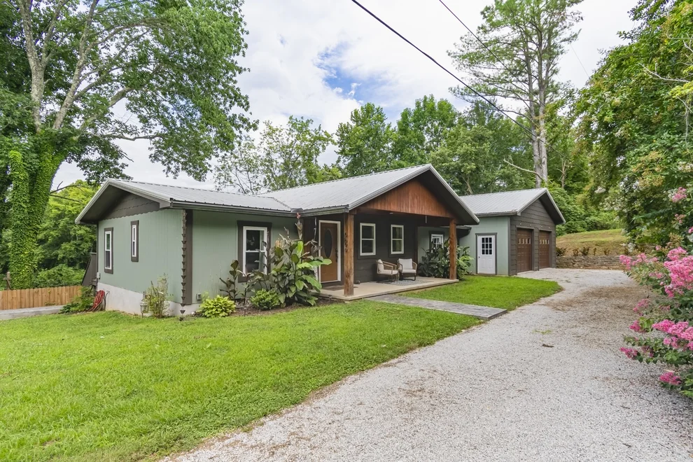 Unit for sale at 5699 S Main St, Lobelville, TN 37097
