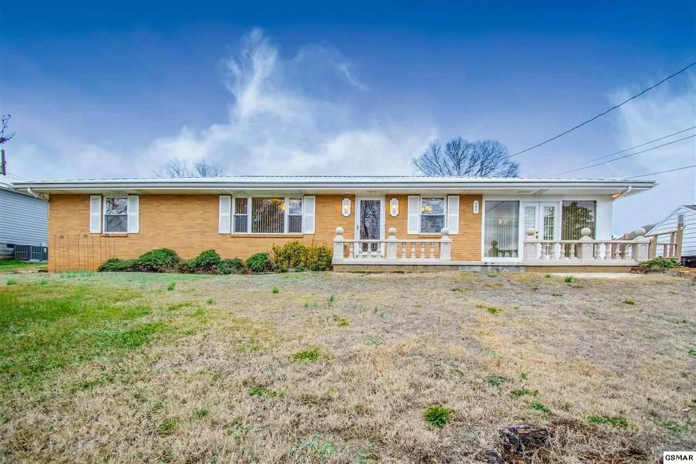 Unit for sale at 285 Lincoln Avenue, Newport, TN 37821
