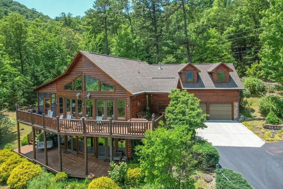 Unit for sale at 4264 Round Top Way, Sevierville, TN 37862