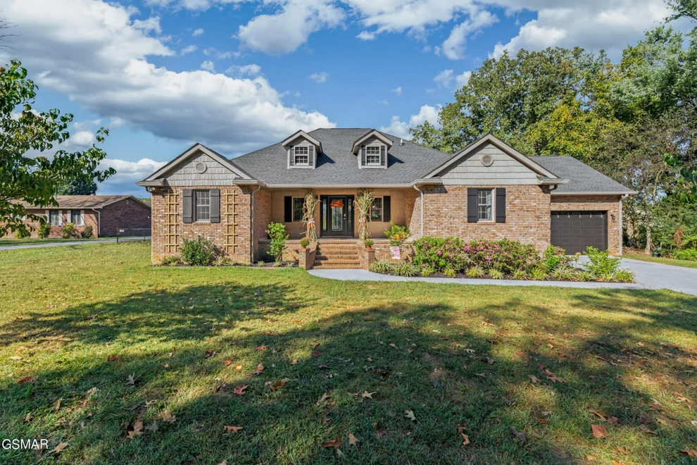 Unit for sale at 629 Cummings Chapel Rd, Sevierville, TN 37876