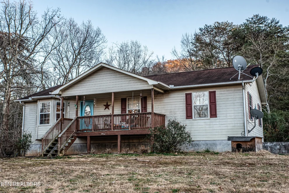 Unit for sale at 585 Lester Whitt Rd, Rutledge, TN 37861