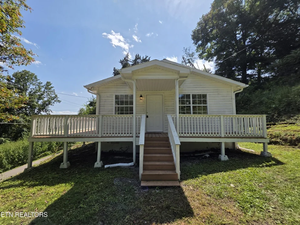 Unit for sale at 1115 Back Valley Rd, La Follette, TN 37766