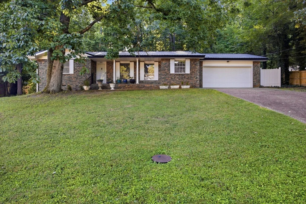 Unit for sale at 2500 Shenandoah Drive, Chattanooga, TN 37421