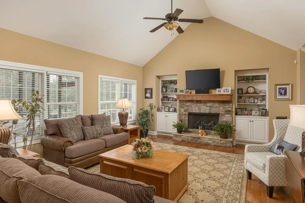 Unit for sale at 133 NW Mowery Circle, Charleston, TN 37310