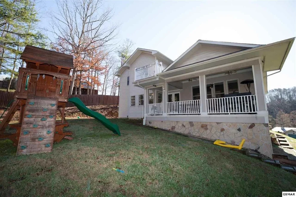 Unit for sale at 801 Kings Hills Boulevard, Pigeon Forge, TN 37863