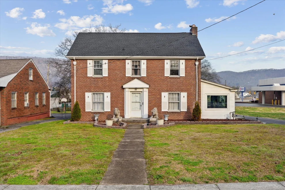Unit for sale at 129 N Kingston Ave, Rockwood, TN 37854
