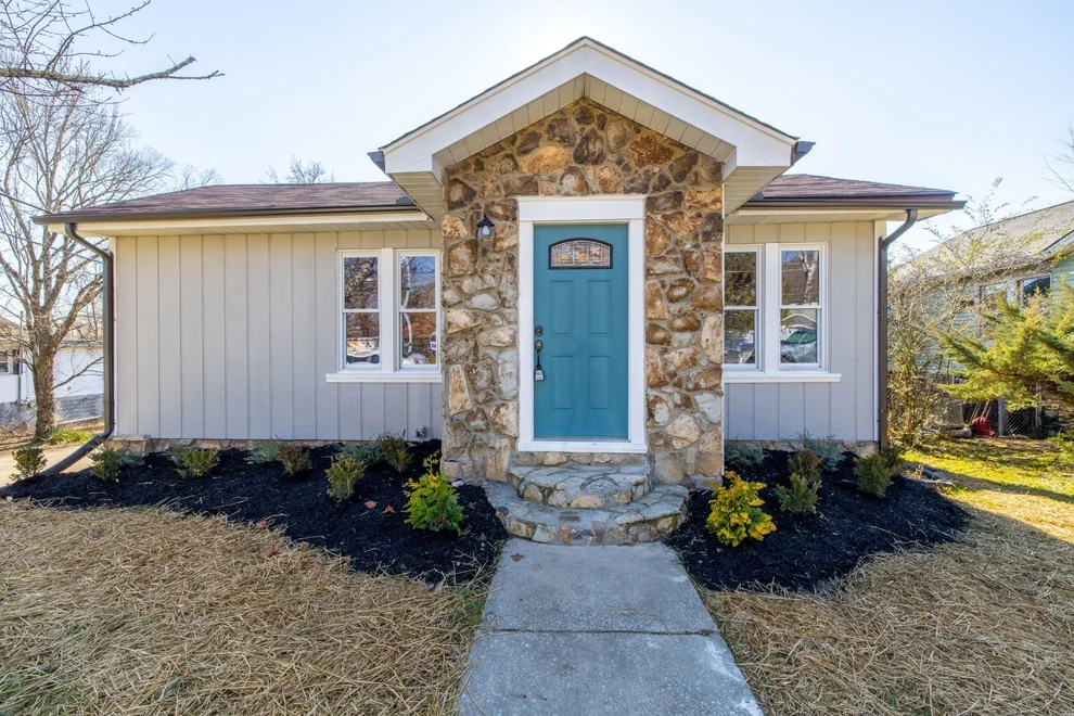 Unit for sale at 1118 Pembroke Ave, Knoxville, TN 37917