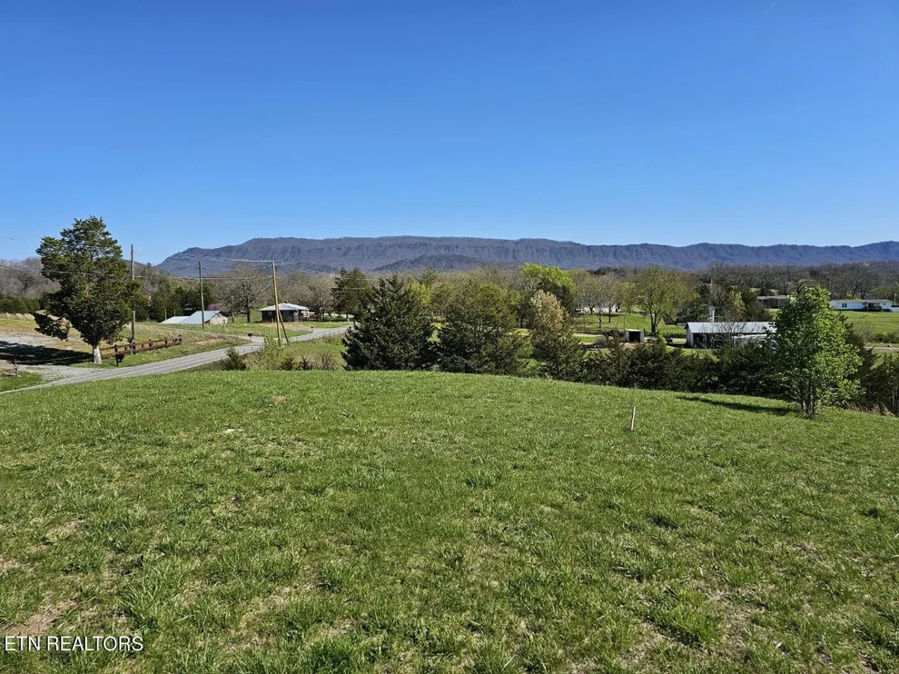 Unit for sale at 867 N Knob Creek Rd, Seymour, TN 37865