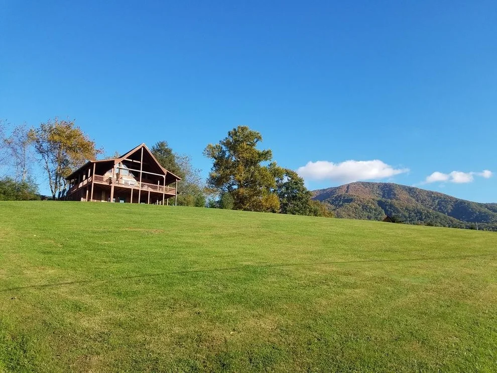 Unit for sale at 3565 Sugar Tree Drive, Sevierville, TN 37862