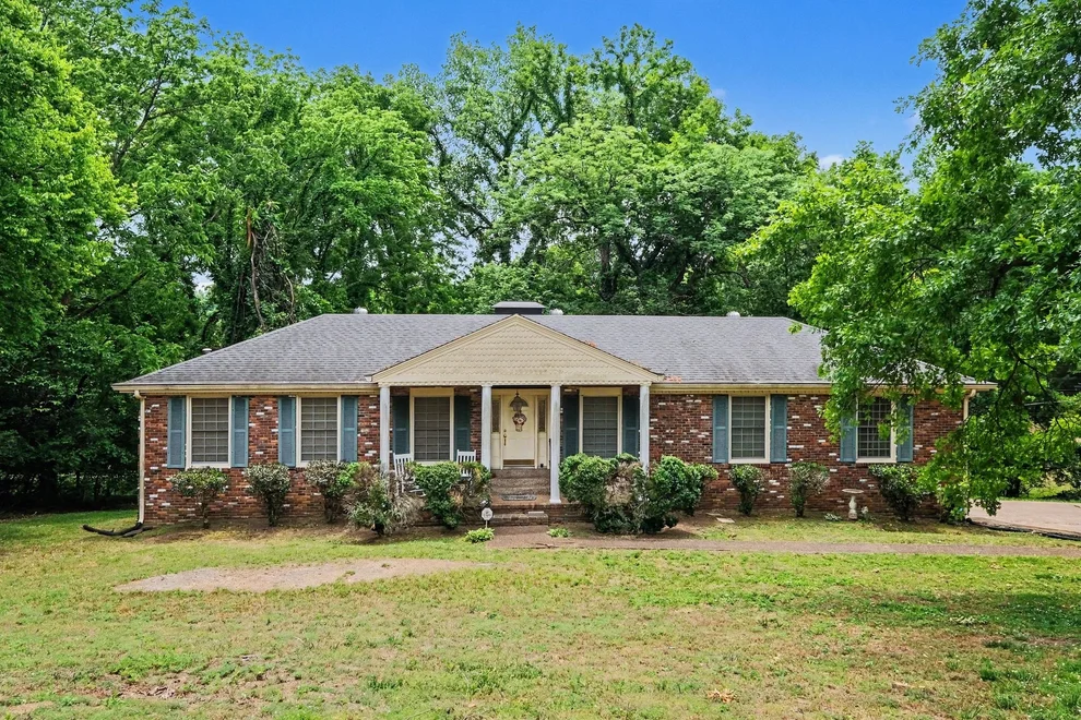 Unit for sale at 900 Plateau Pkwy, Nashville, TN 37205