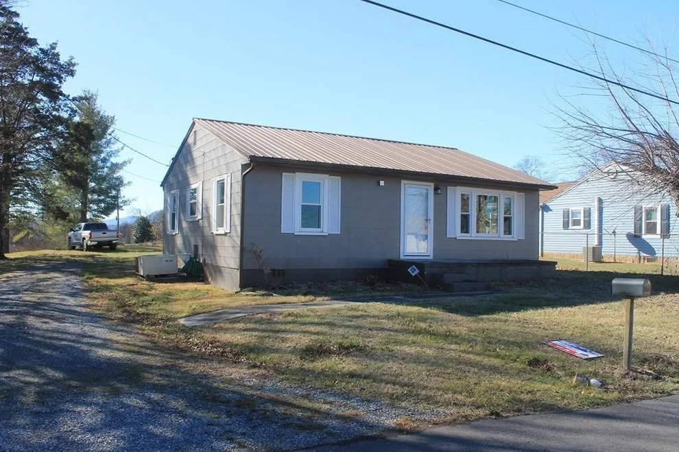 Unit for sale at 667 8th Street, Newport, TN 37821