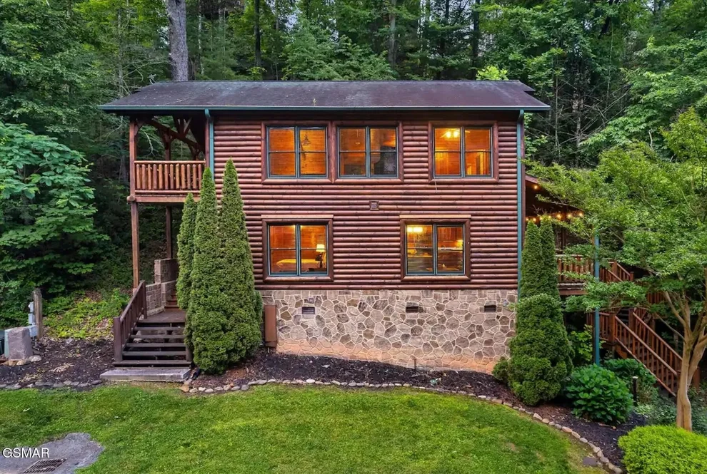 Unit for sale at 646 Gatlinburg Falls Way, Gatlinburg, TN 37738
