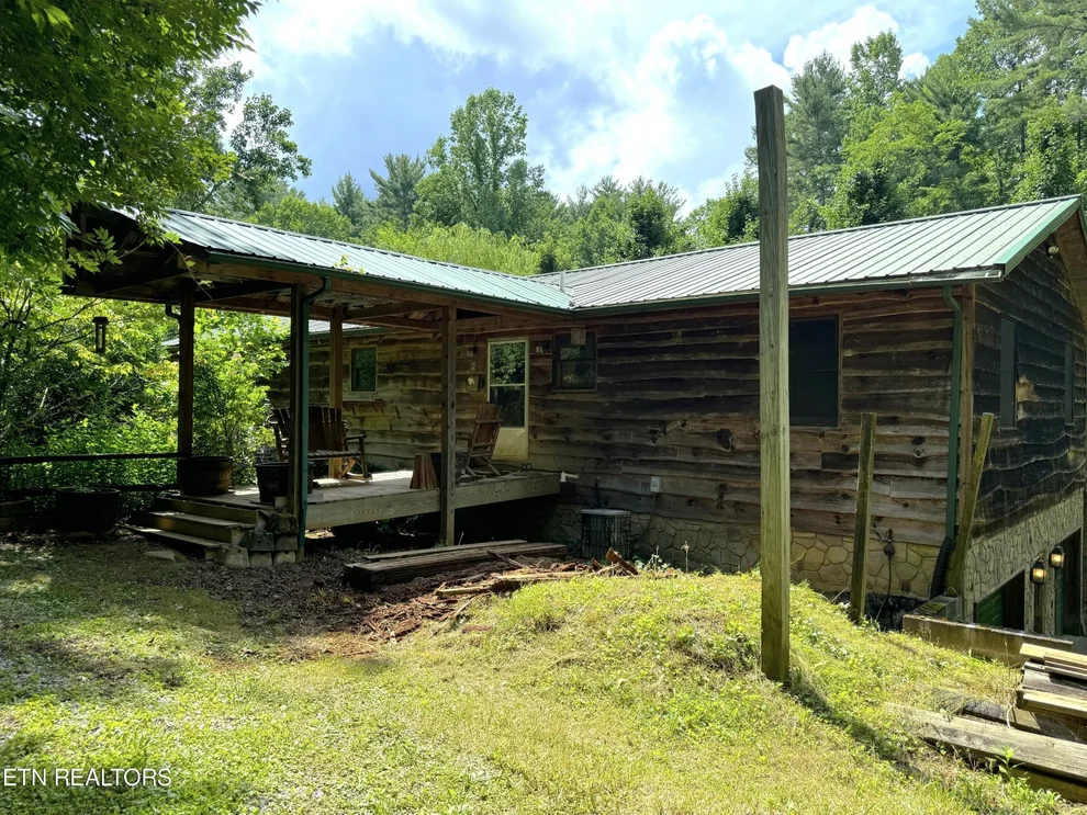 Unit for sale at 946 Bull Mountain Rd, Del Rio, TN 37727