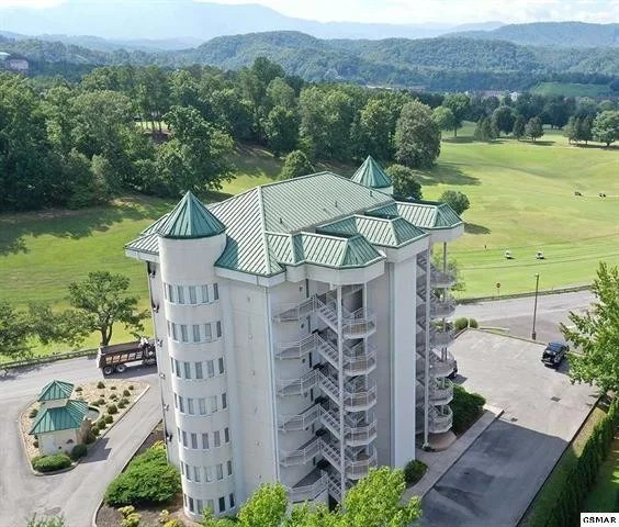 Unit for sale at 503 Dollywood Lane, Pigeon Forge, TN 37863