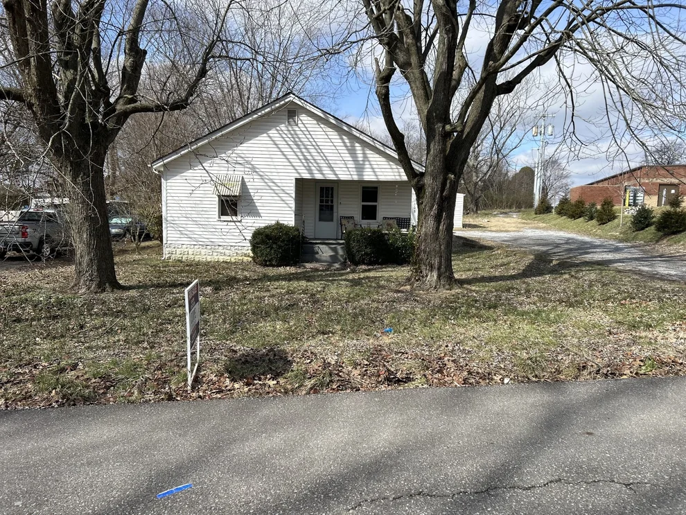 Unit for sale at 105 Shannon Ln, Springfield, TN 37172