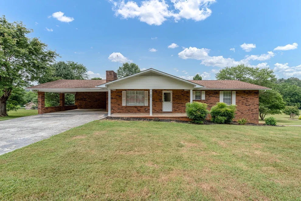 Unit for sale at 3403 Peppermint Hills Drive, Maryville, TN 37804