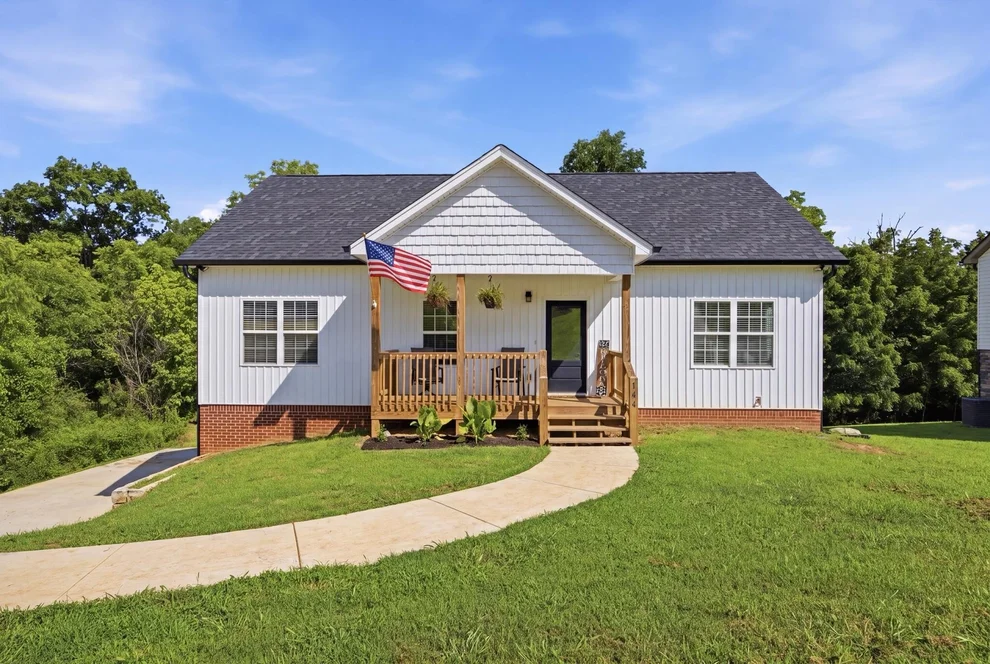 Unit for sale at 144 Union Hill Lane, Athens, TN 37303
