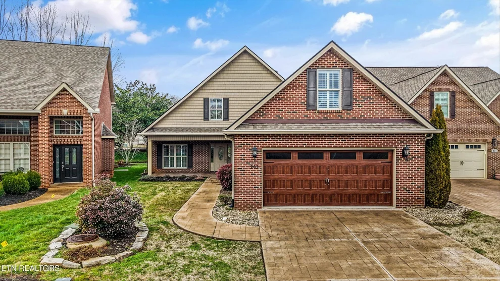 Unit for sale at 293 Savannah Park Drive, Maryville, TN 37803