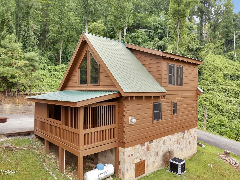 Unit for sale at 824 Eagle Cove Way, Gatlinburg, TN 37738