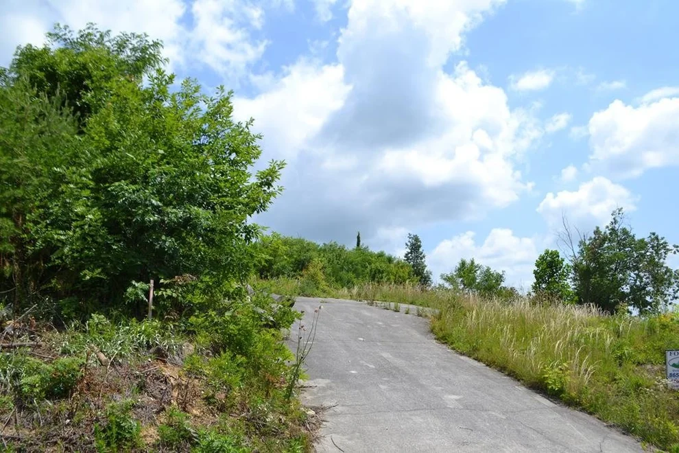 Unit for sale at 562 Edgewood Drive, Gatlinburg, TN 37738
