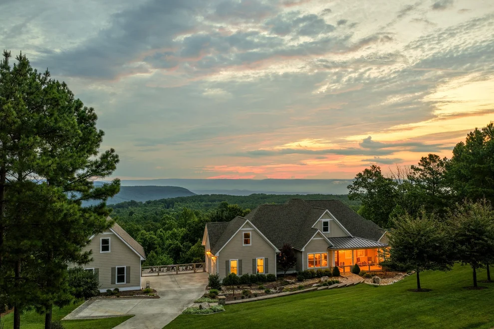 Unit for sale at 470 Lookout View Drive, Jasper, TN 37347