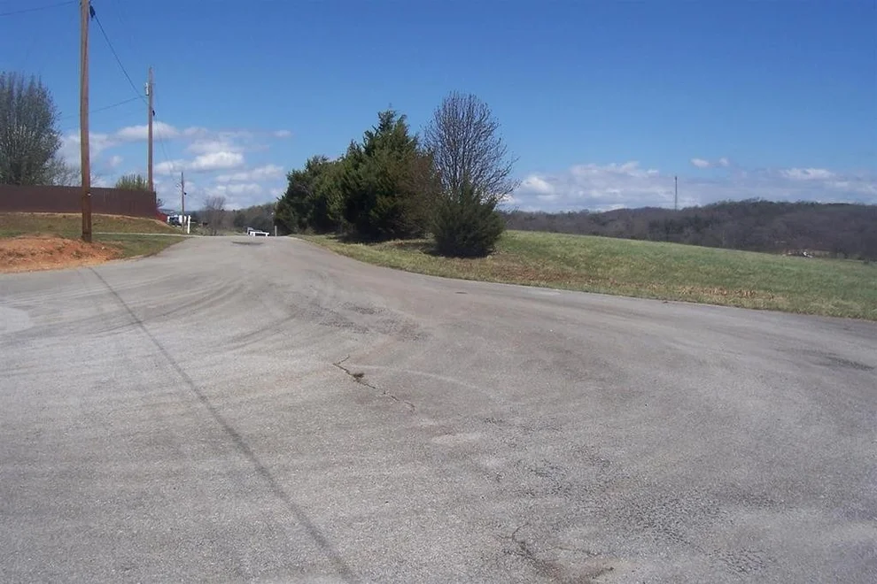 Unit for sale at 10 Twin View Lane, Rutledge, TN 37861