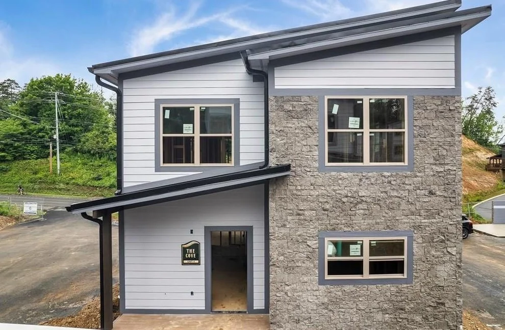Unit for sale at 576 Dollywood Lane, Pigeon Forge, TN 37863