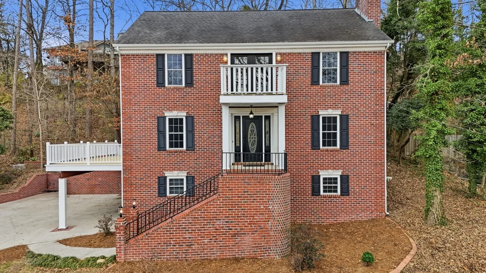 Unit for sale at 4917 Shoreline Dr, Chattanooga, TN 37416