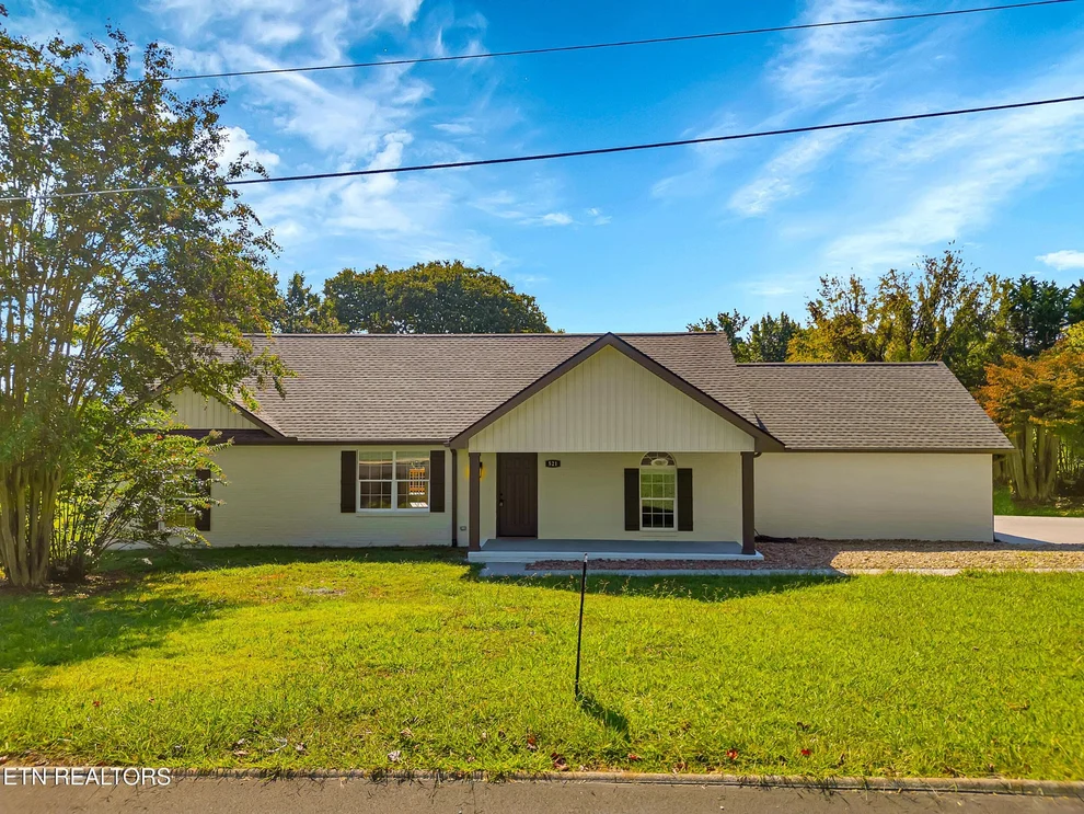 Unit for sale at 521 Devon St, Seymour, TN 37865