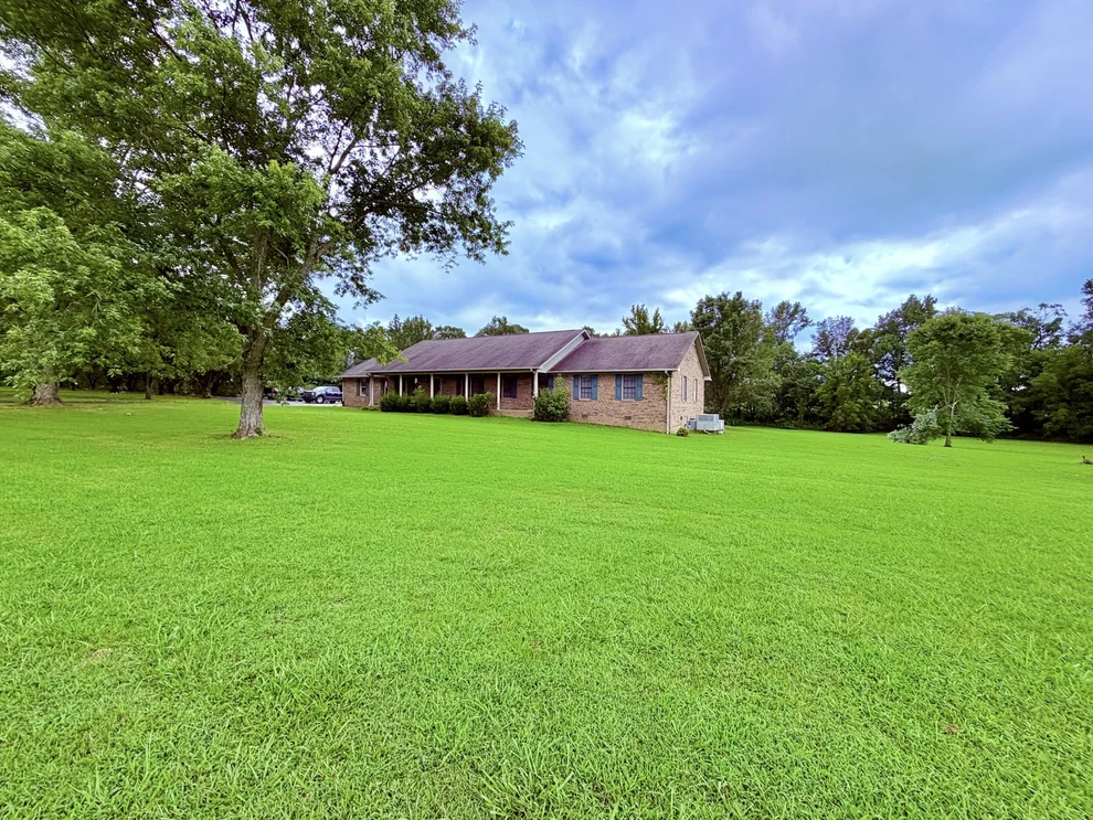 Unit for sale at 1518 Highway 140 E, Puryear, TN 38251